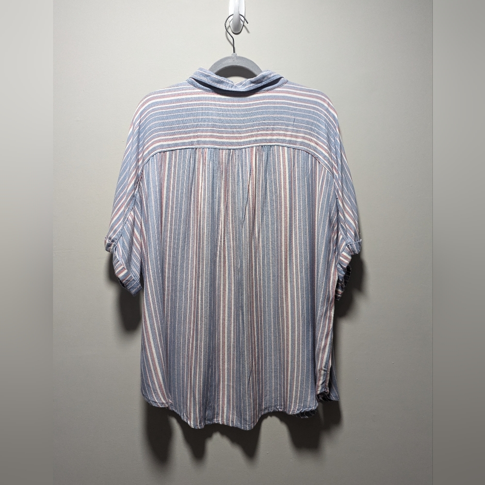 Universal Thread button down shirt - Picture 3 of 6